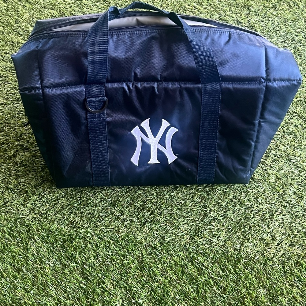 Brand new: New York Yankee soft cooler